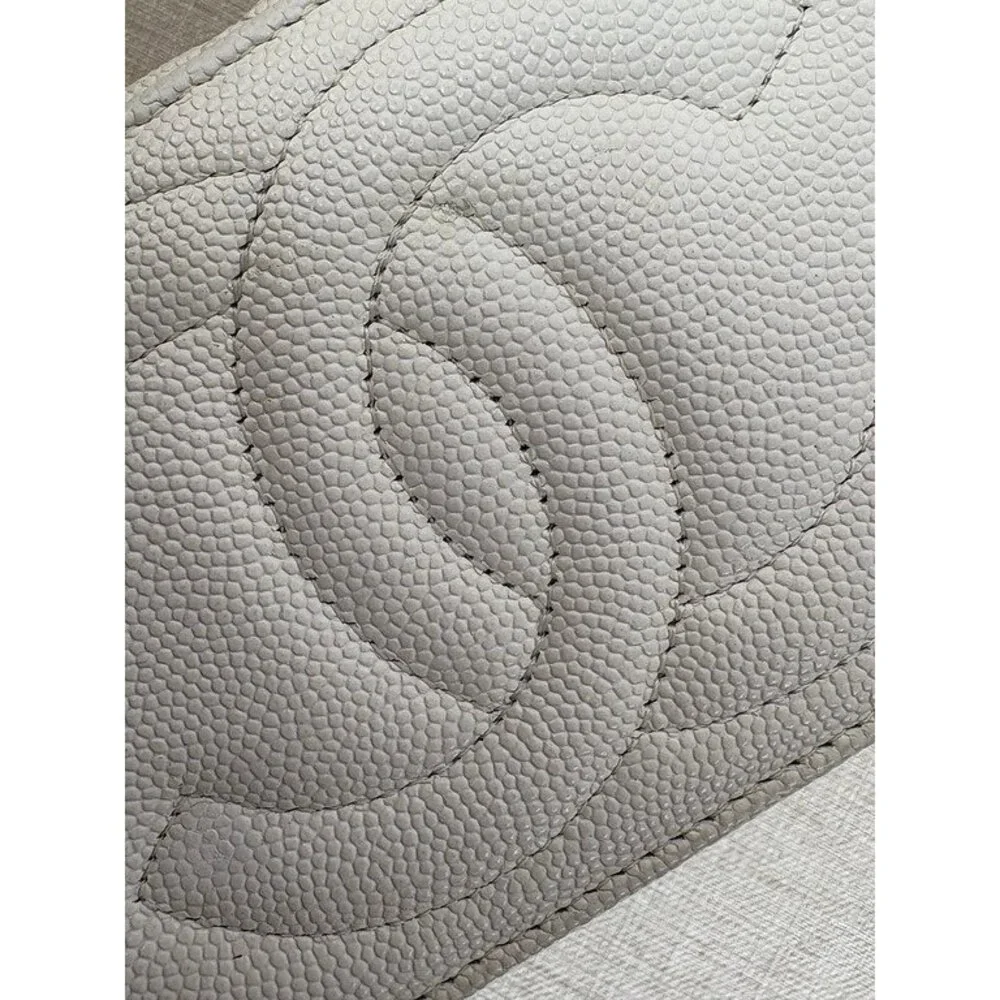 CHANEL White Caviar Vanity Case Small GHW